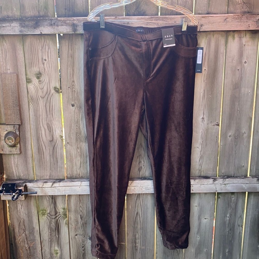 Dash velour brown leggings sz. Petite xL NWT